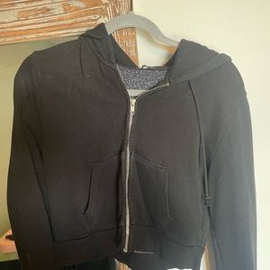Cute Brandy Melville cropped zip up🤍